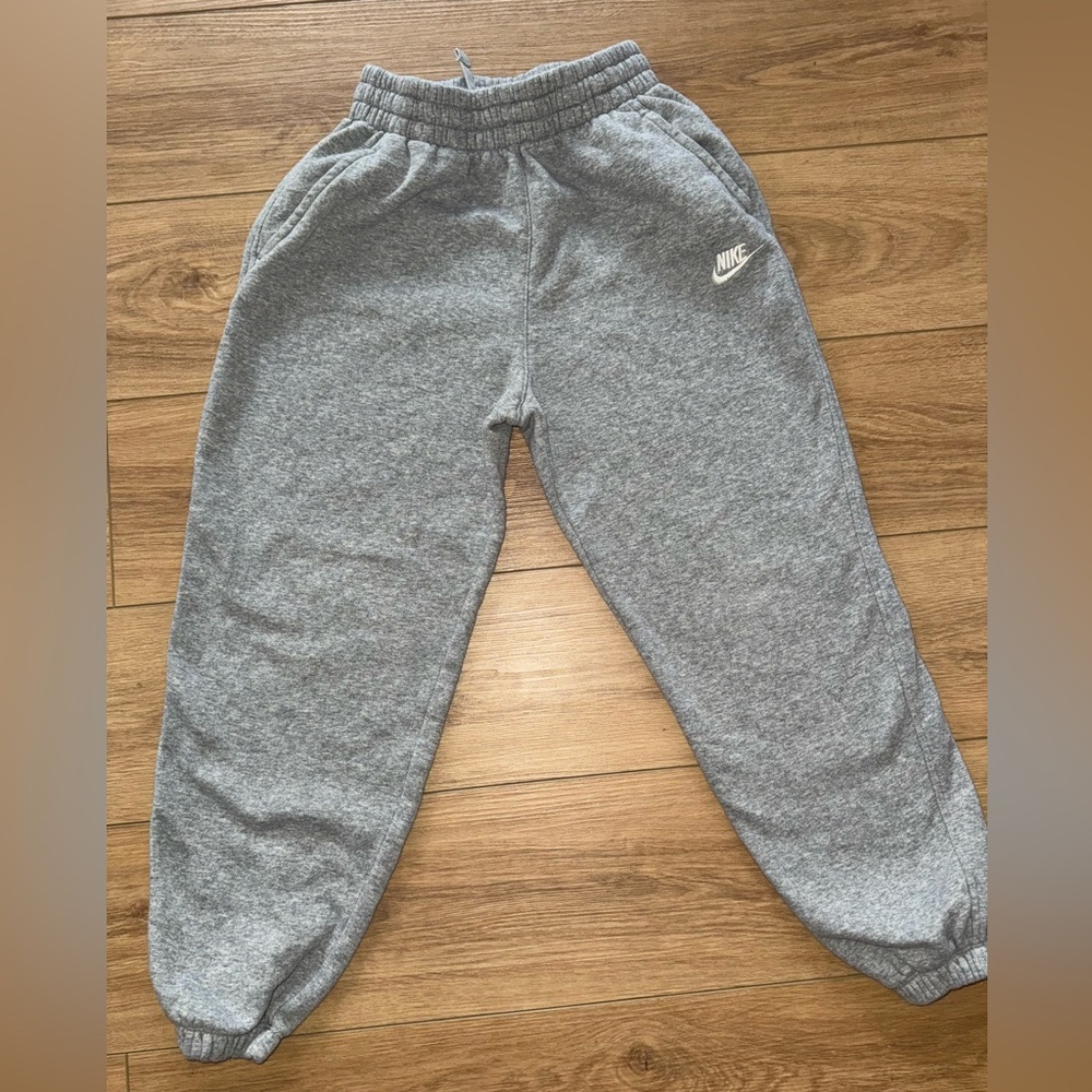 Nike Kids Heather Gray Joggers-Oversized Fit